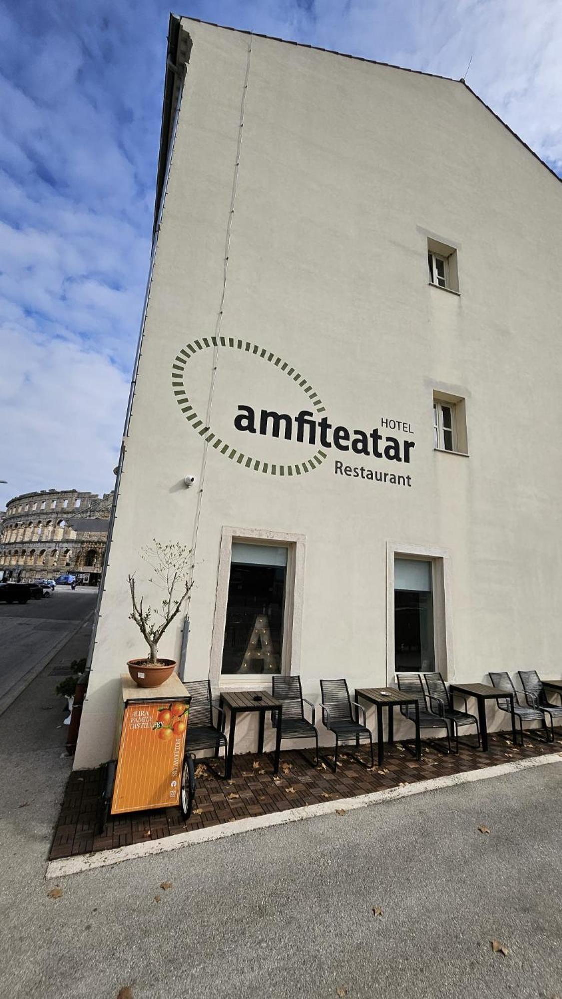 Hotel Amfiteatar 3*